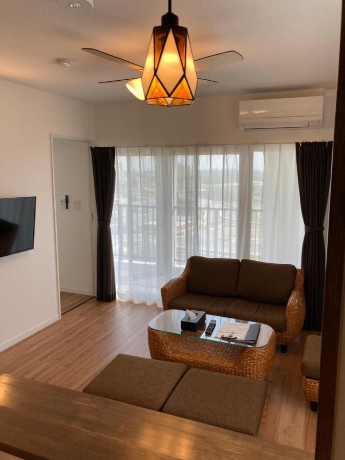 Hotel Cozy Stay In Minatogawa Urasoe Luaran gambar